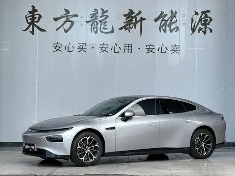 XPeng 小鹏P7 2022