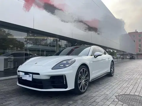 Porsche Panamera 2024