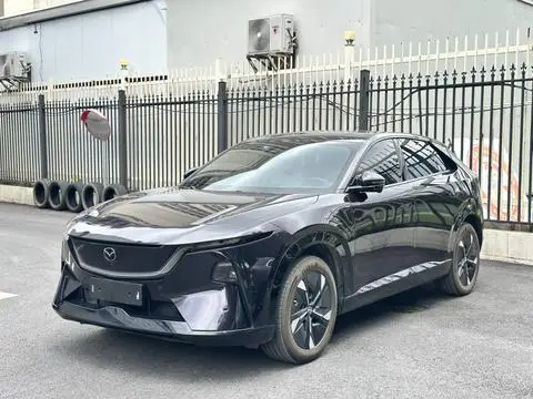 Mazda EZ-60 2025