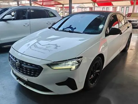 Buick Regal 2021