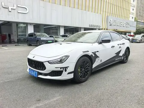 Maserati Ghibli 2021