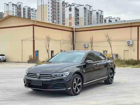 Volkswagen Magotan 2025