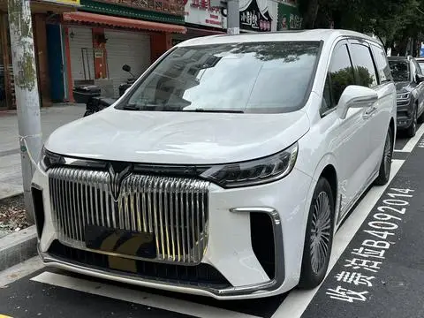 Voyah 梦想家 PHEV 2025