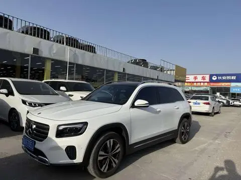 Mercedes-Benz GLB 2024
