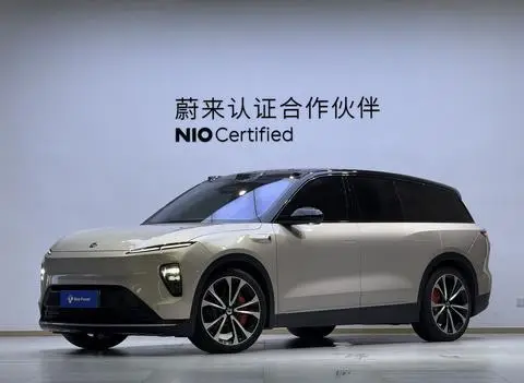 NIO ES8 2024
