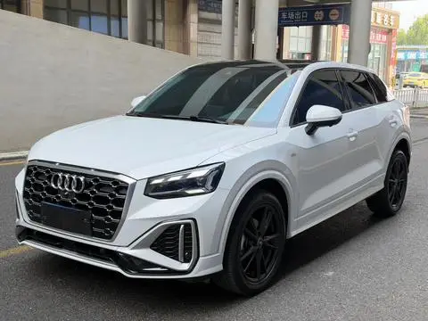 Audi Q2L 2022