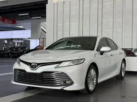 Toyota Camry 2019