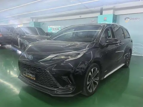 Toyota Granvia 2023