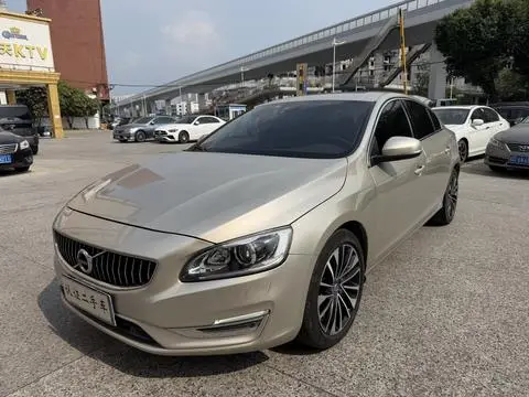 Volvo S60 2019