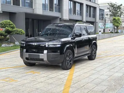 BYD Leopard 钛7 PHEV 2025