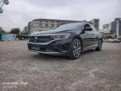 Volkswagen Passat 2022