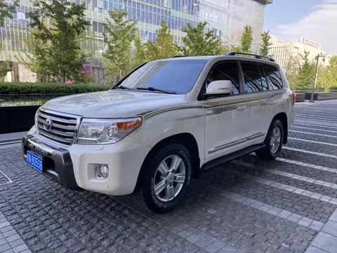 Toyota 兰德酷路泽 2012
