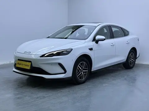 BYD Seal 05 2025