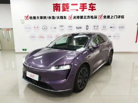 Luxeed R7 2025