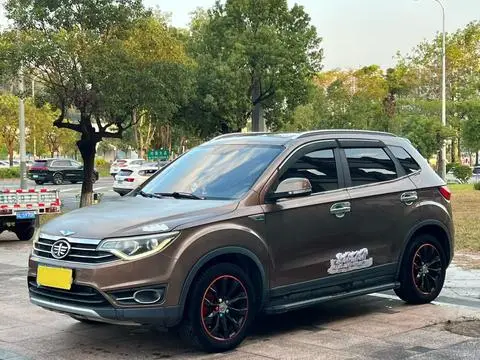 FAW Senya R7 2016