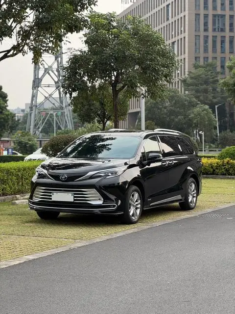 Toyota 赛那 2021