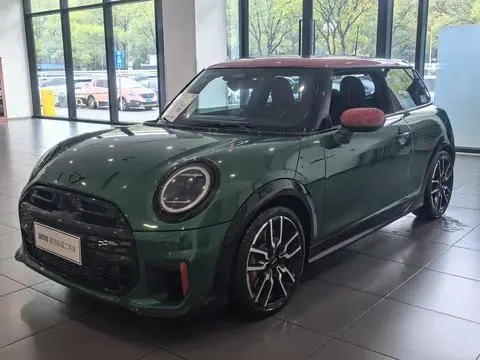 MINI JCW 2025