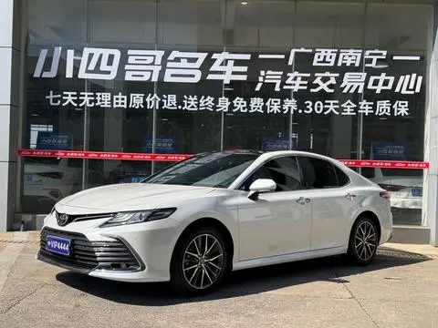 Toyota Camry 2021