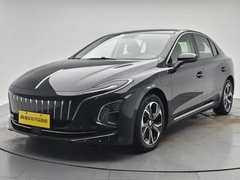 Hongqi E-QM5 2023