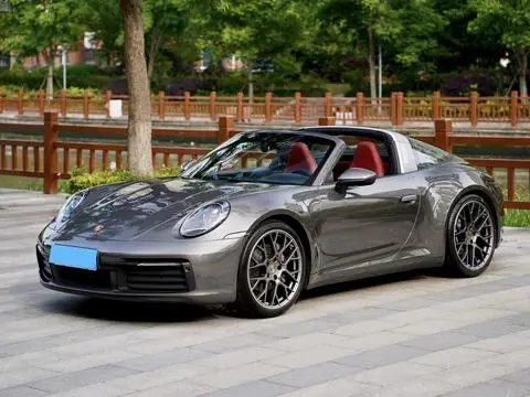Porsche 911 2023