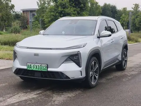 Geely L7 2024