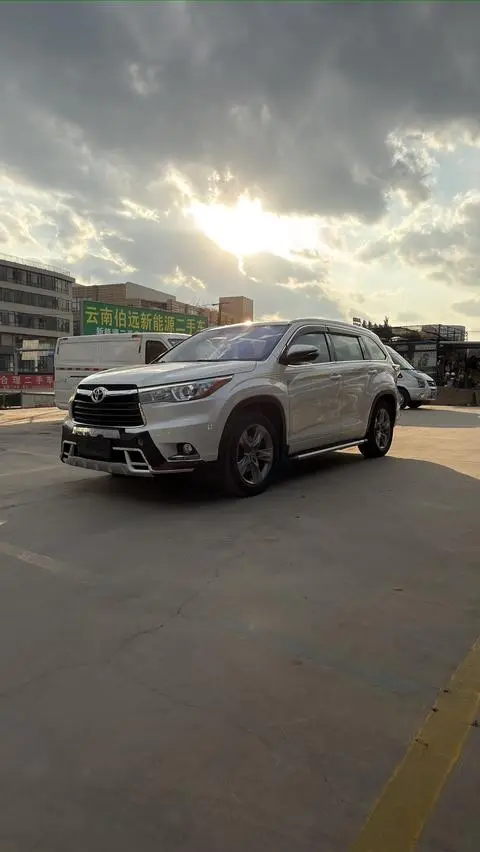 Toyota Highlander 2015
