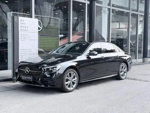 Mercedes-Benz E-Class 2022