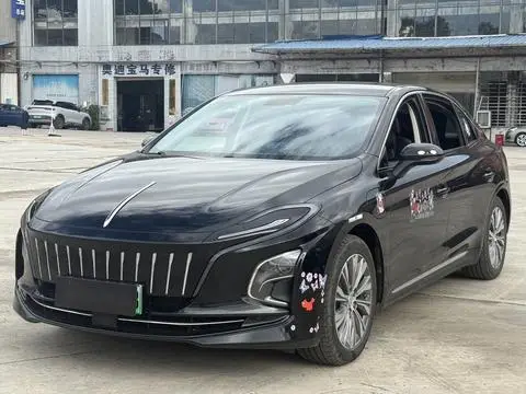 Hongqi E-QM5 2023
