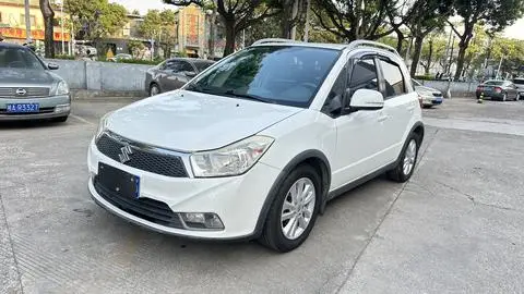 Suzuki 天语 SX4 2013