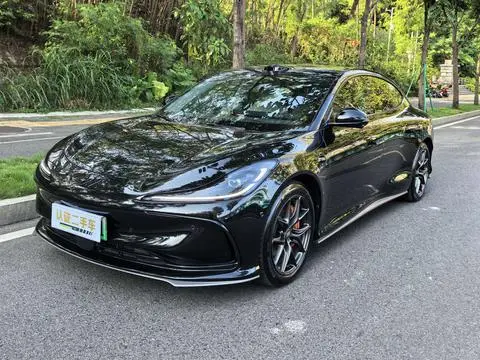 IM Motors 智己L6 2024