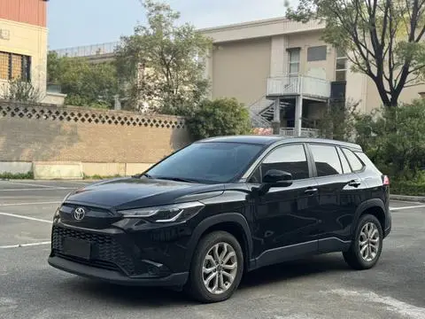 Toyota Frontlander 2024
