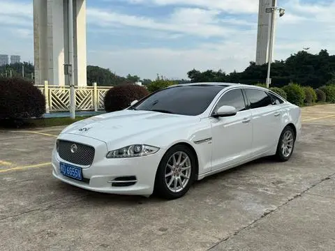 Jaguar XJ 2014