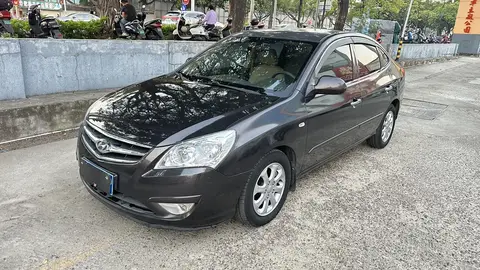 Hyundai 悦动 2010