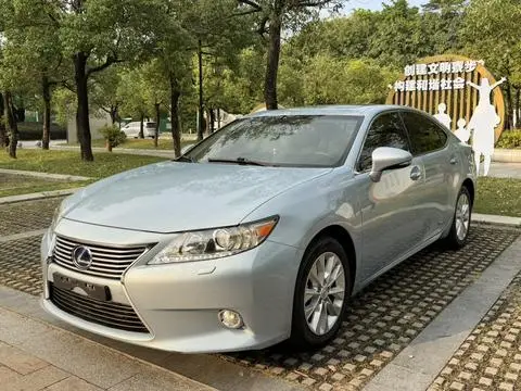 Lexus ES 2013