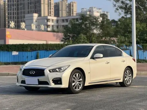Infiniti Q50L 2015