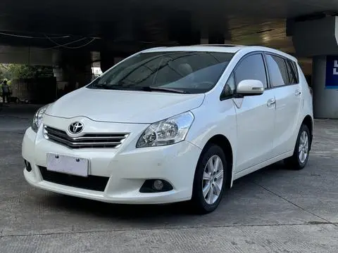 Toyota 逸致 2011