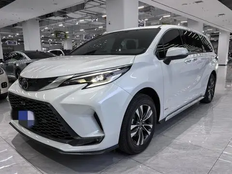 Toyota Granvia 2024