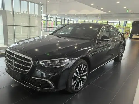 Mercedes-Benz S-Class 2023
