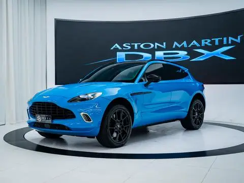 Aston Martin DBX 2022