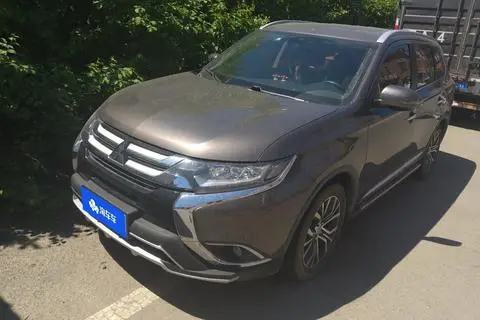 Mitsubishi Outlander 2018