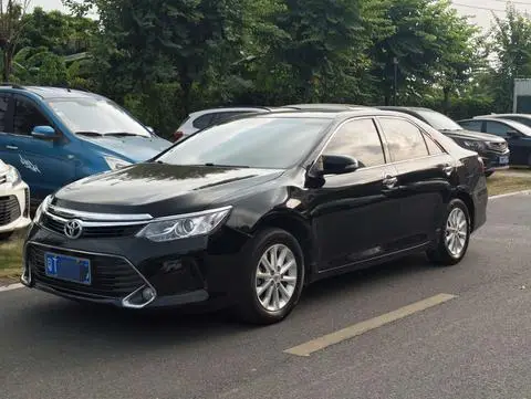 Toyota Camry 2015