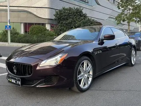 Maserati Quattroporte 2013
