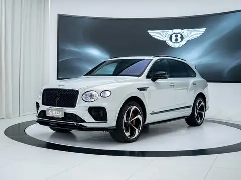 Bentley 添越 2022