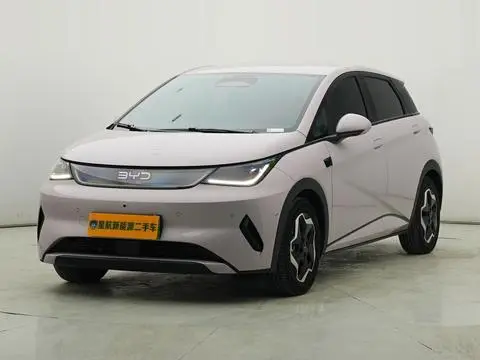 BYD Dolphin 2025