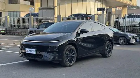 XPeng 小鹏G6 2025