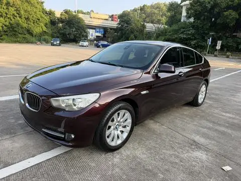 BMW 5 Series GT 2011