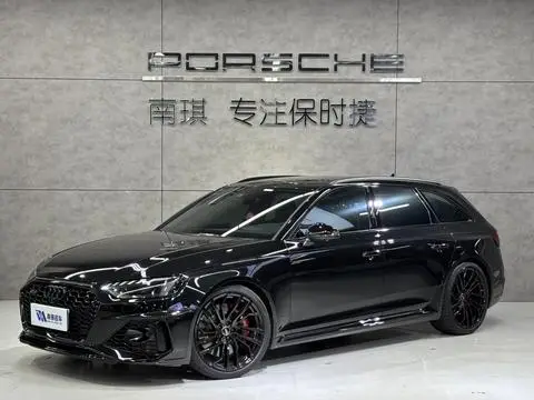 Audi RS 4 2023