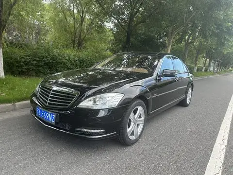 Mercedes-Benz S-Class 2012