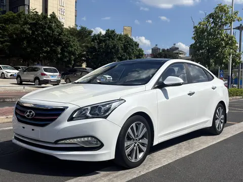 Hyundai Mistra 2014