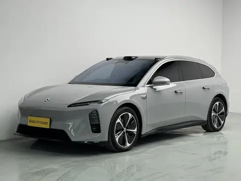 NIO ET5T 2025